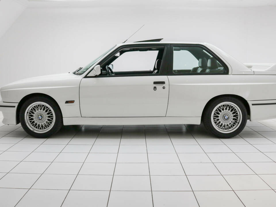 Bild 2/21 von BMW M3 (1990)