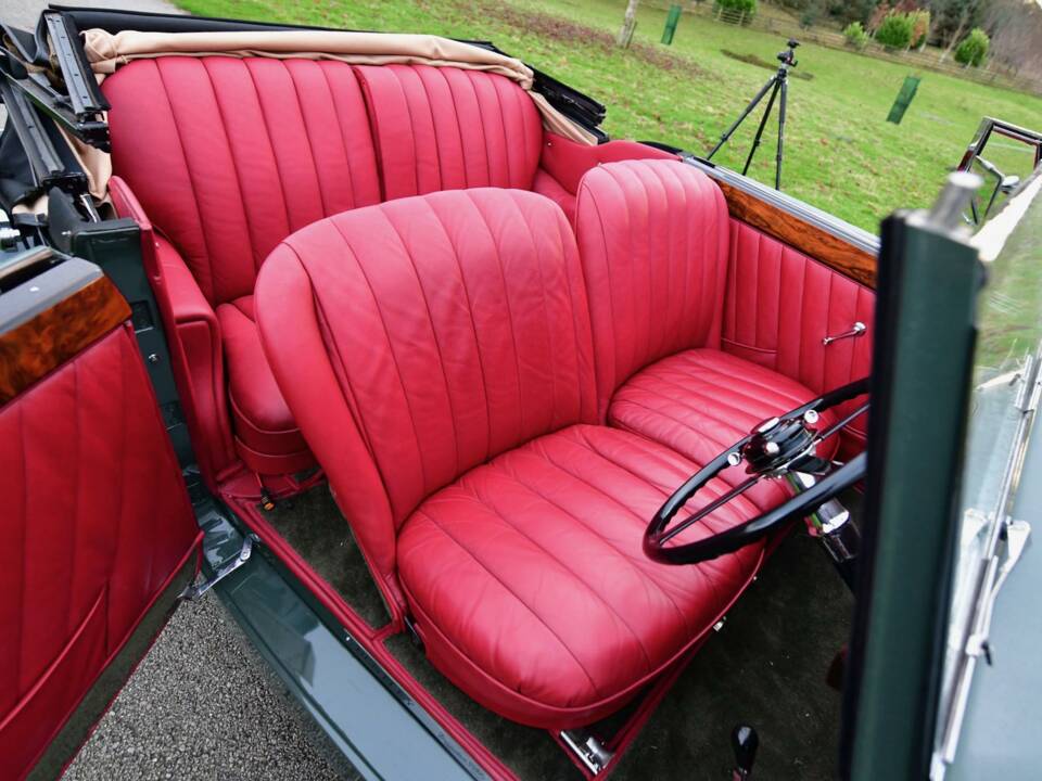 Image 34/50 of Bentley 4 1&#x2F;4 Litre (1939)