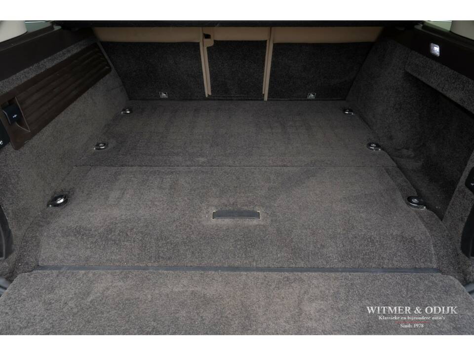 Bild 24/25 von Land Rover Range Rover Vogue P400 (2019)