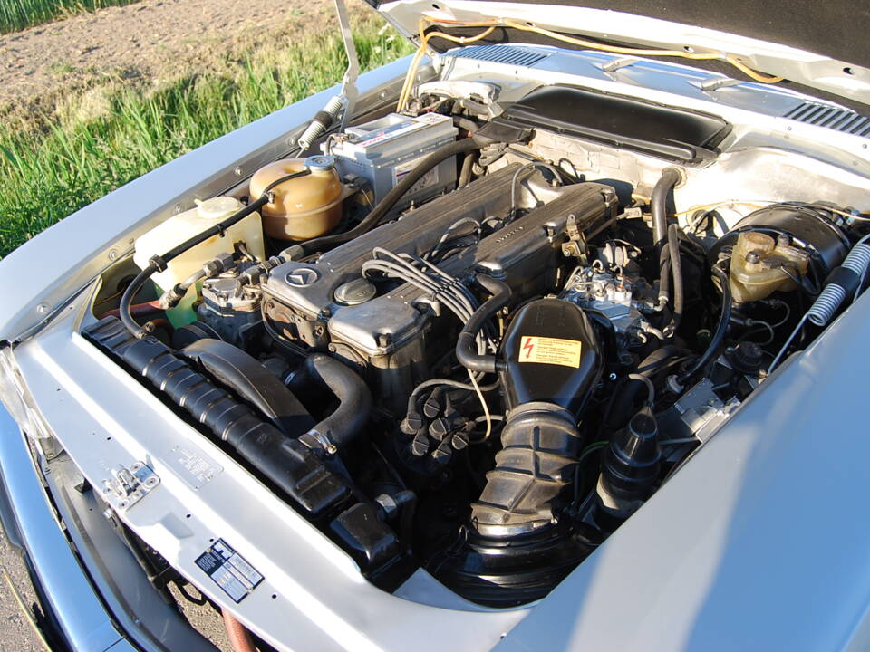 Image 49/87 of Mercedes-Benz 280 SL (1982)