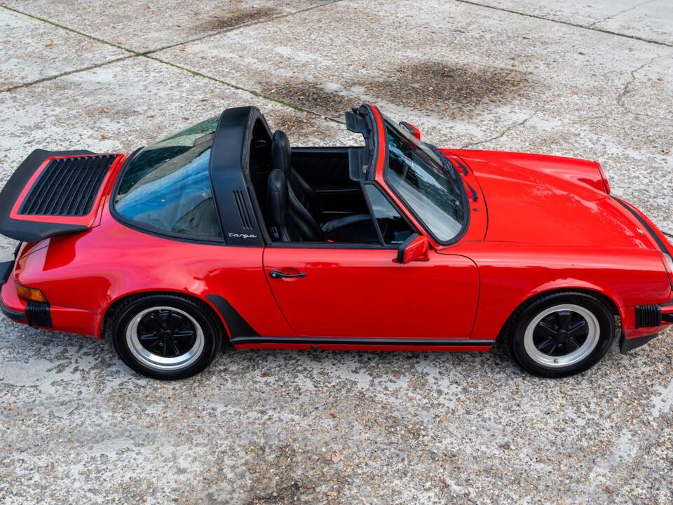 Bild 6/35 von Porsche 911 Carrera 3.2 (1987)