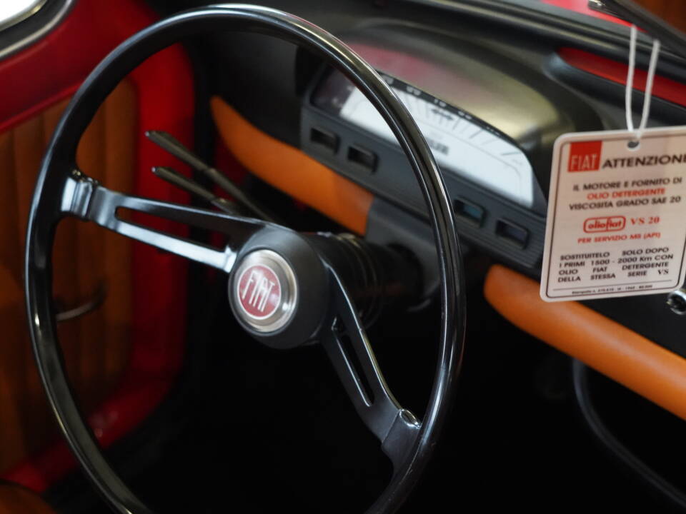 Image 27/28 de FIAT 500 L (1971)