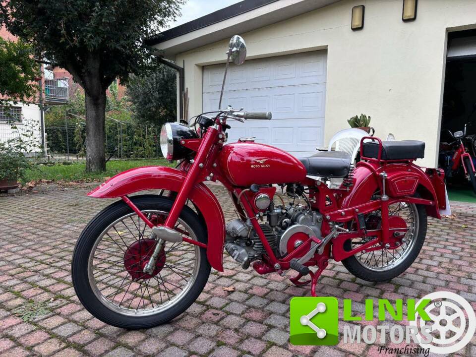 Image 1/10 of Moto Guzzi DUMMY (1951)