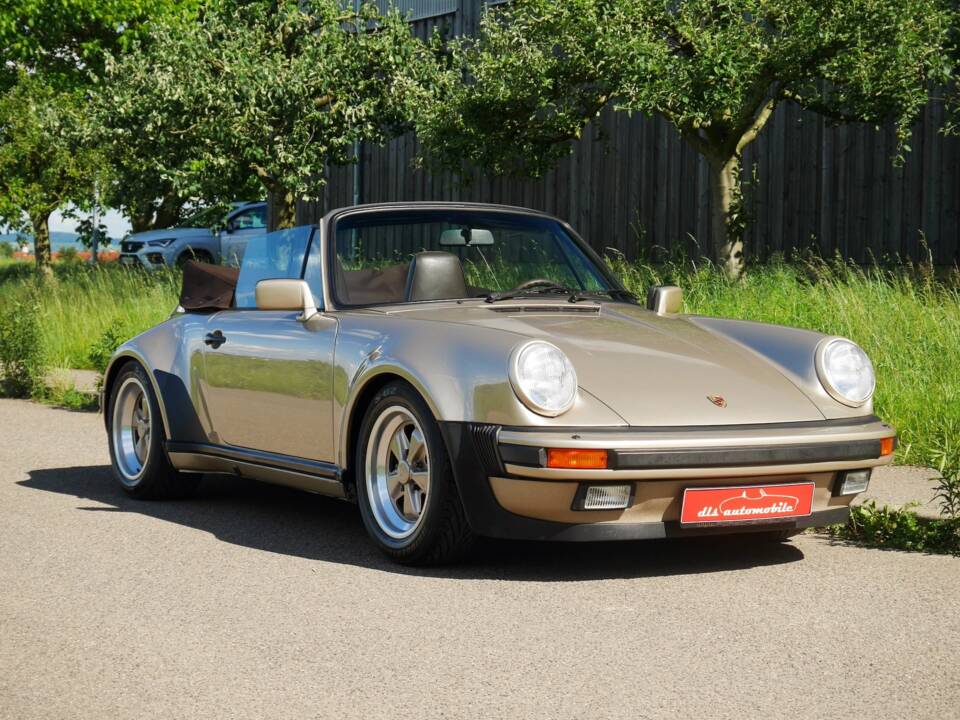 Afbeelding 5/30 van Porsche 911 Carrera 3.2 (WTL) (1988)