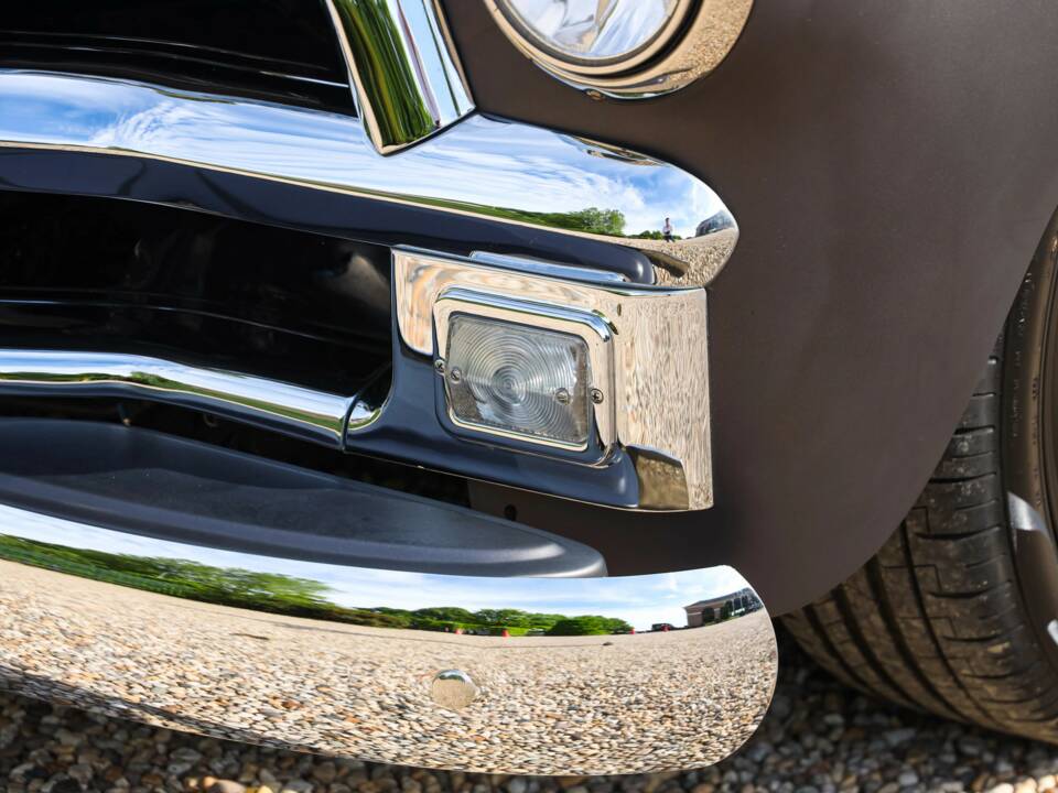 Imagen 23/50 de Chevrolet 3100 ½-ton (1955)