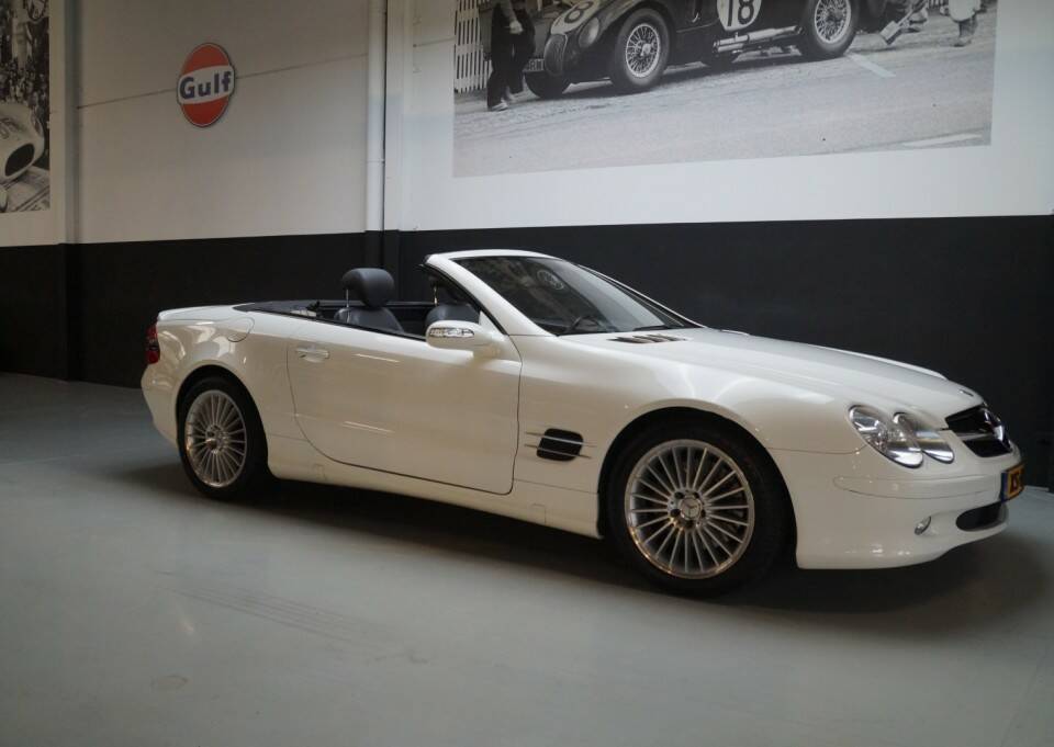 Image 1/46 of Mercedes-Benz SL 500 (2005)