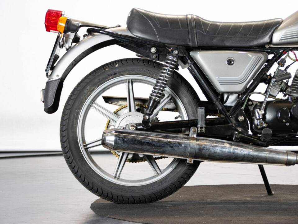 Image 32/50 of Cagiva SST 125 (1982)