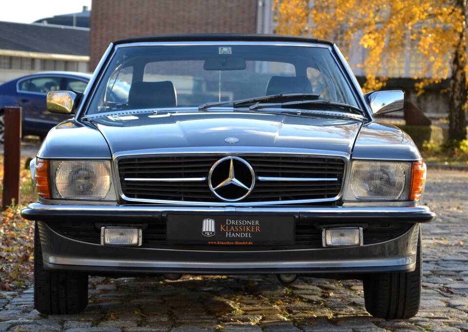 Image 18/36 of Mercedes-Benz 300 SL (1987)