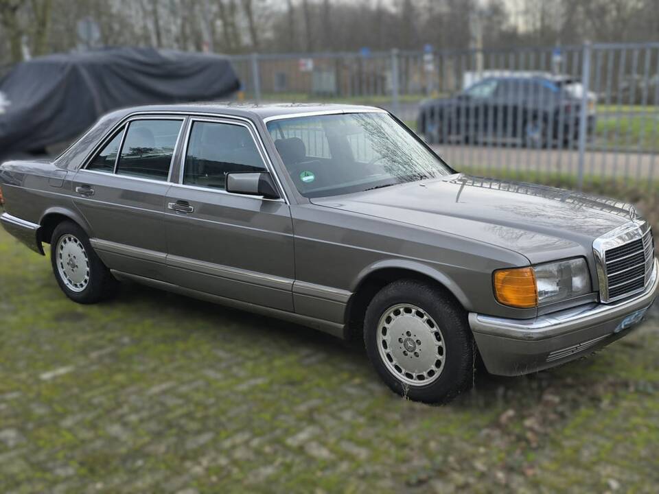 Immagine 1/8 di Mercedes-Benz 260 SE (1986)