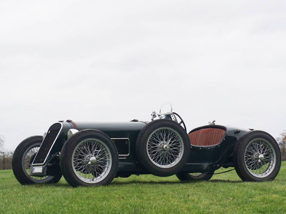 Image 1/23 of Chrysler Special (1930)