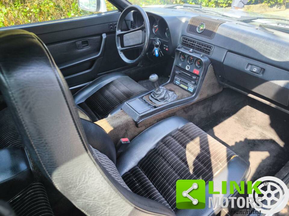 Immagine 7/10 di Porsche 924 Turbo (1980)
