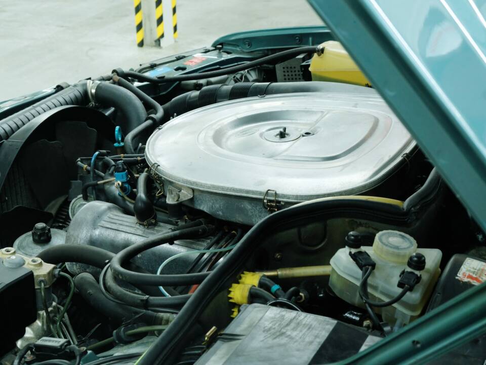 Bild 22/50 von Mercedes-Benz 380 SEC (1983)