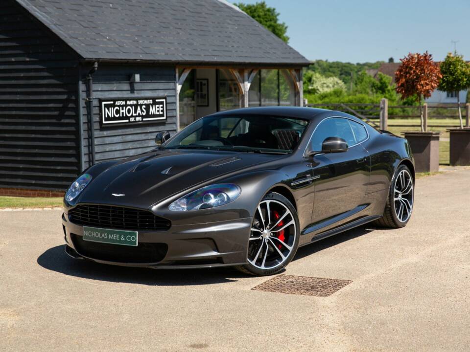 Image 40/50 of Aston Martin DBS (2012)