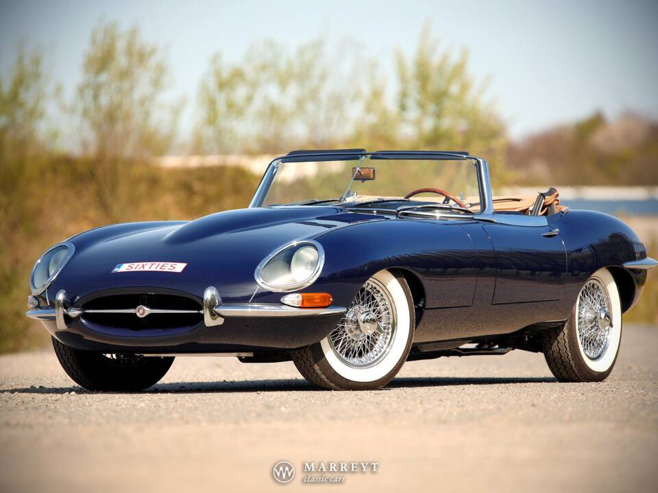 Image 2/80 de Jaguar Type E 4.2 (1966)