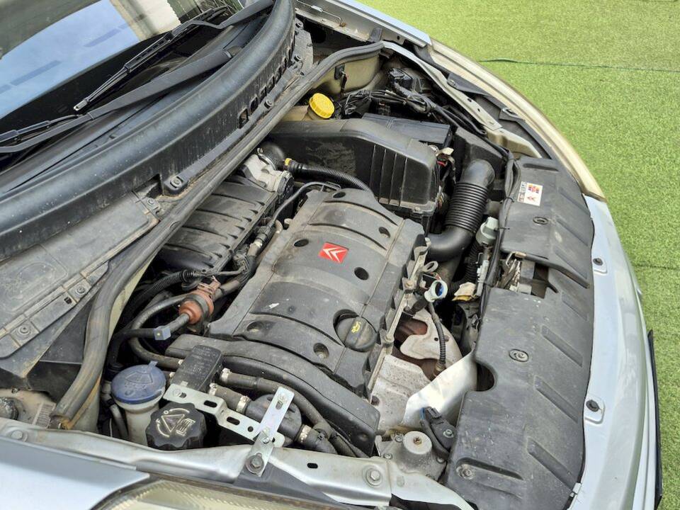 Image 46/54 of Citroën C3 1.6 16V (2004)