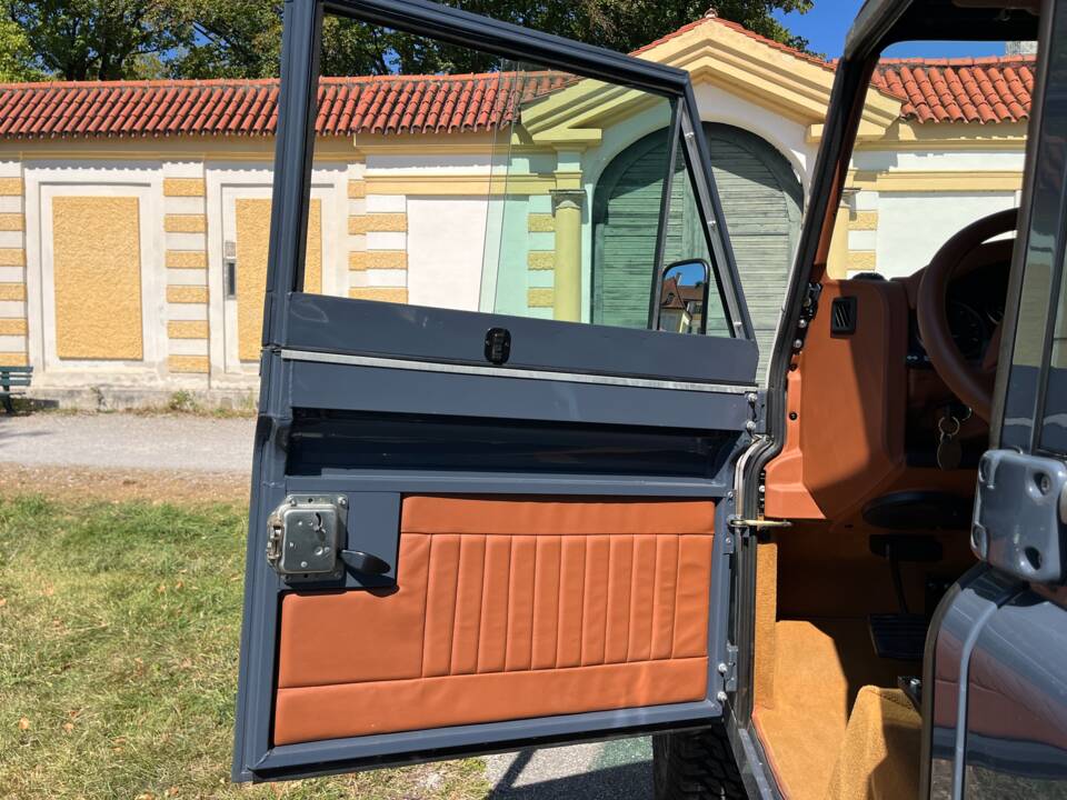 Bild 55/100 von Land Rover Defender 110 (2014)