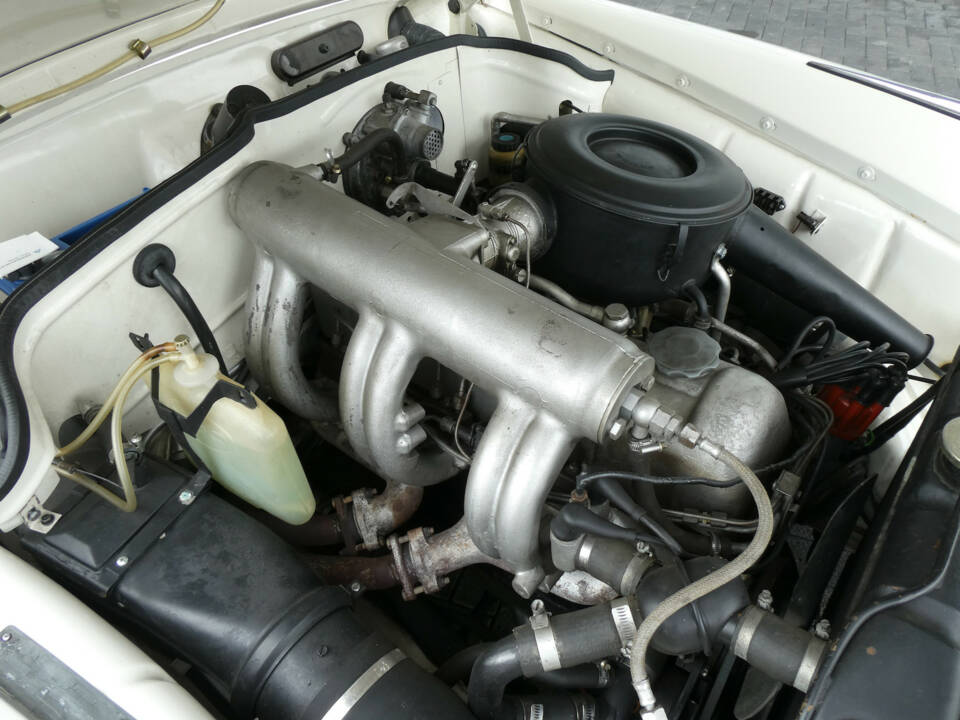 Immagine 19/29 di Mercedes-Benz 220 SE Cabriolet (1960)