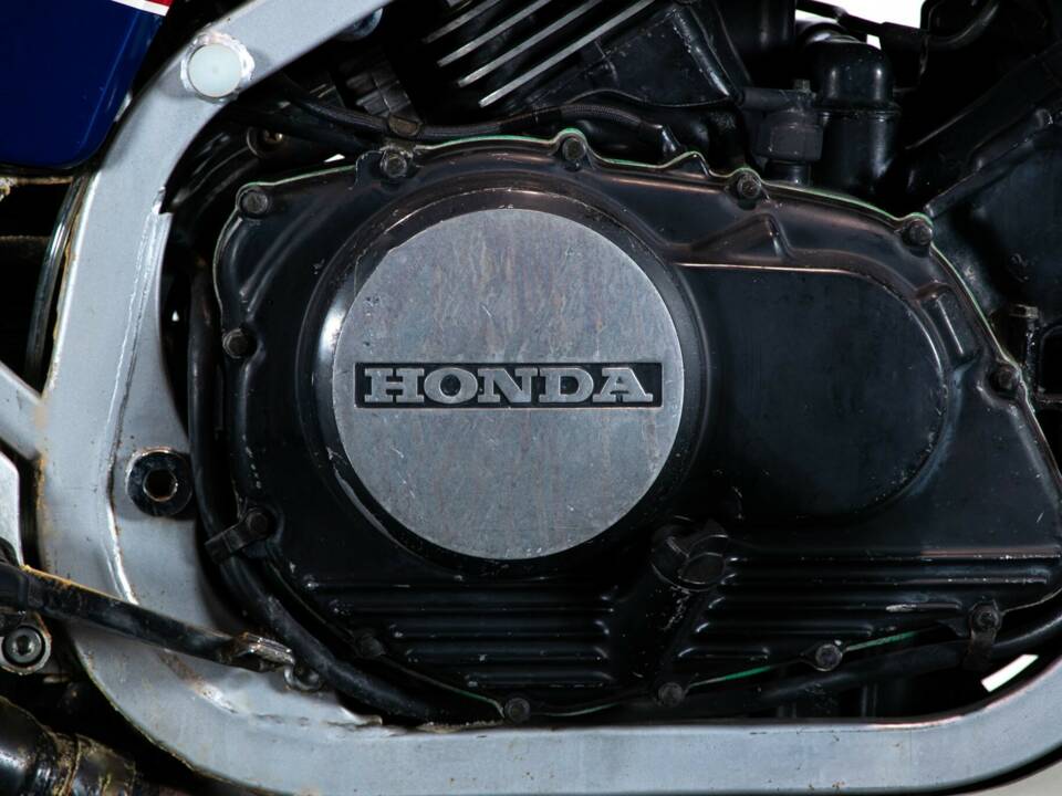 Bild 42/50 von Honda DUMMY (1983)