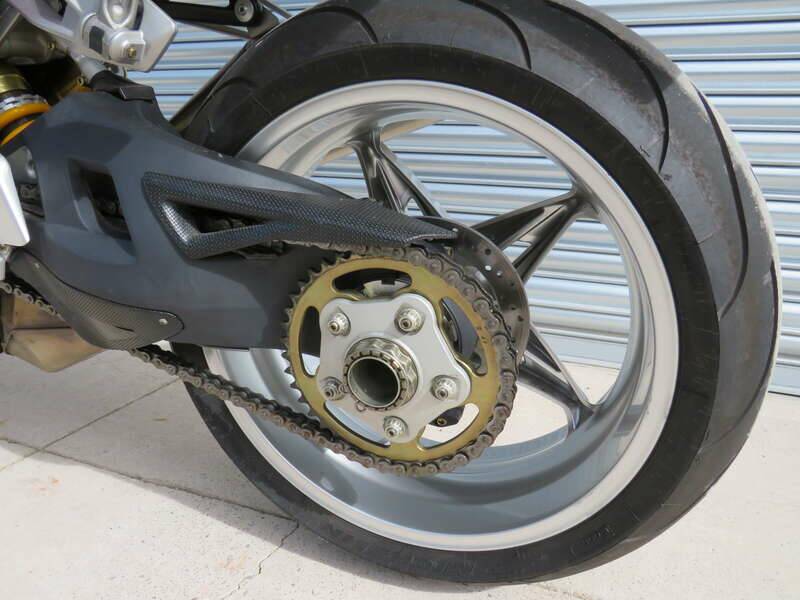 Bild 38/43 von MV Agusta Brutale 750 S (2006)