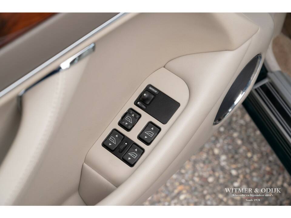 Bild 27/34 von Jaguar XJ6 3.2 Executive (1997)