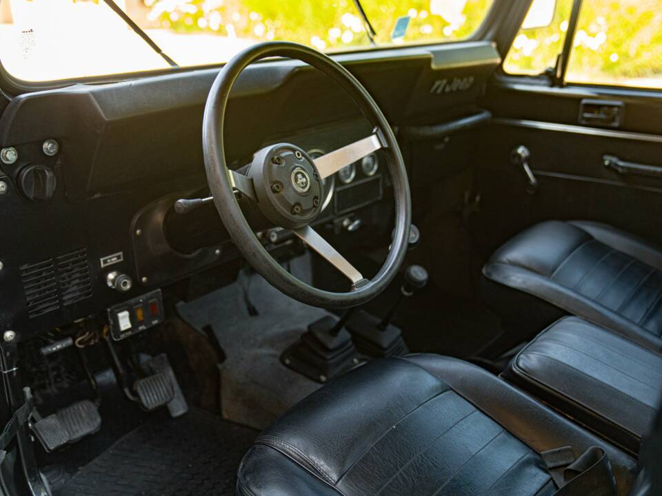 Image 44/50 of Jeep CJ-8 (1984)