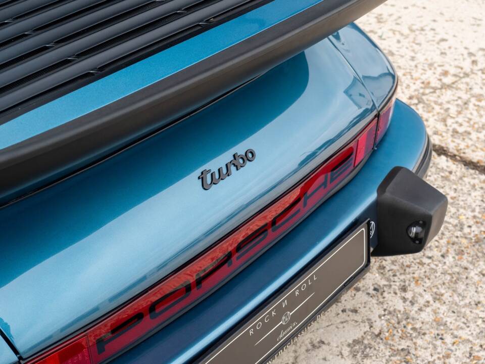 Image 2/34 of Porsche 911 Turbo 3.3 (1978)