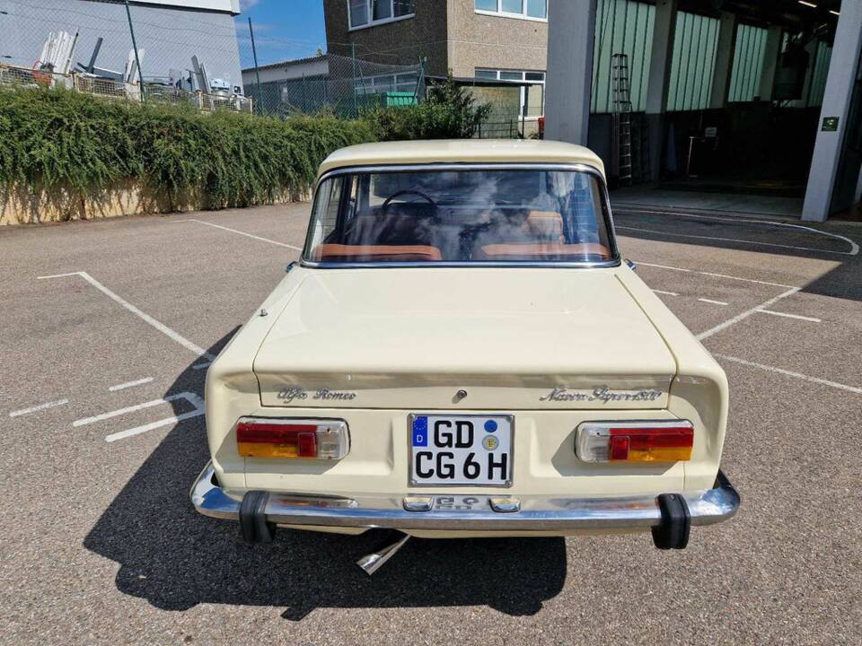 Obraz 7/8 pojazdu Alfa Romeo Giulia Nuova Super 1300 (1977)