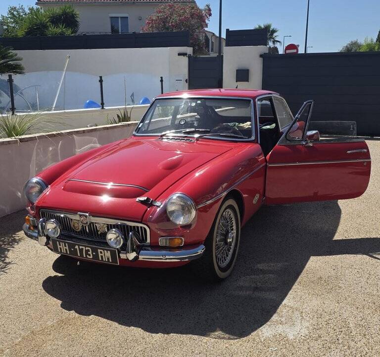 Bild 4/8 von MG MGC GT (1969)