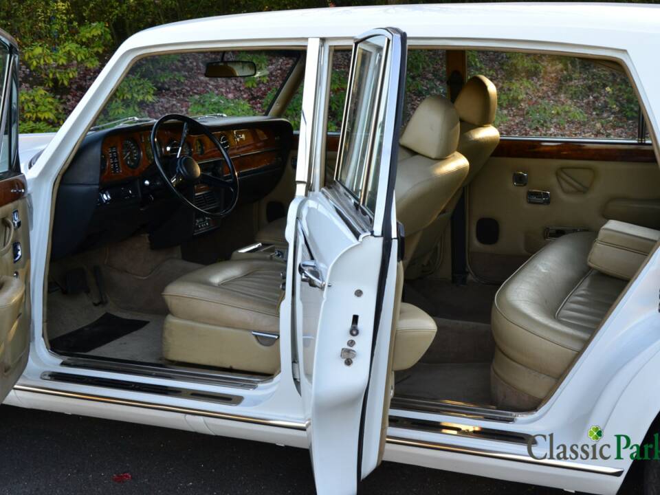 Bild 9/50 von Rolls-Royce Silver Wraith II (1979)