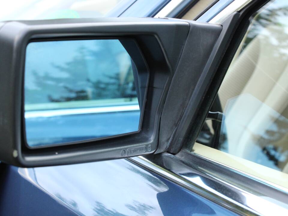 Image 11/51 de Mercedes-Benz 500 SE (1984)