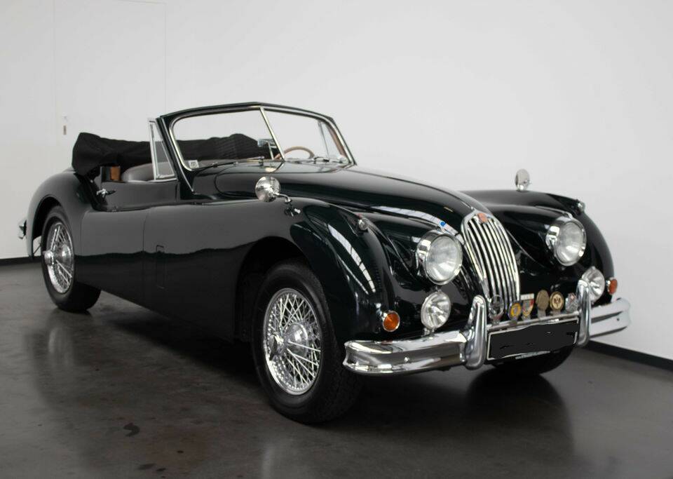 Image 5/8 de Jaguar XK 140 DHC (1956)