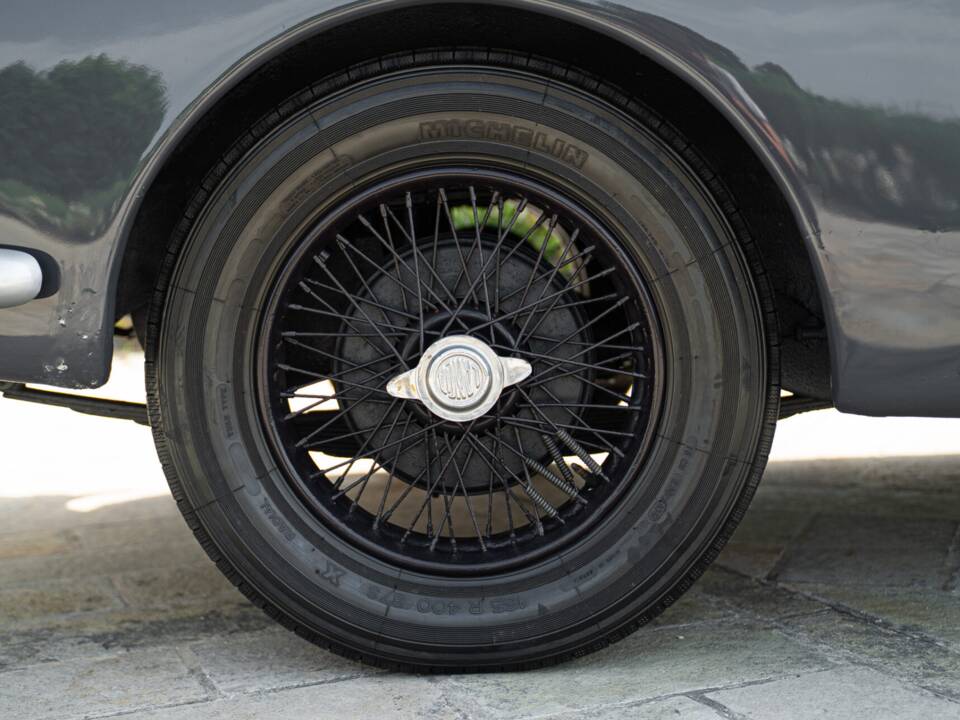 Image 19/50 of Lancia Augusta Ghia (1935)