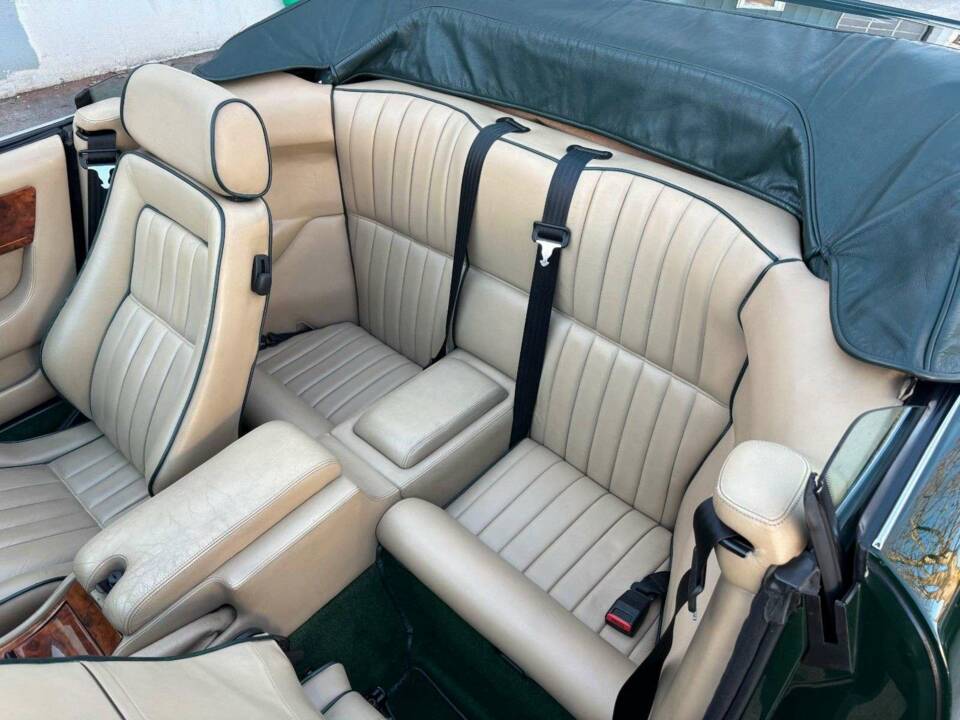 Bild 10/20 von Aston Martin Virage Volante (1994)