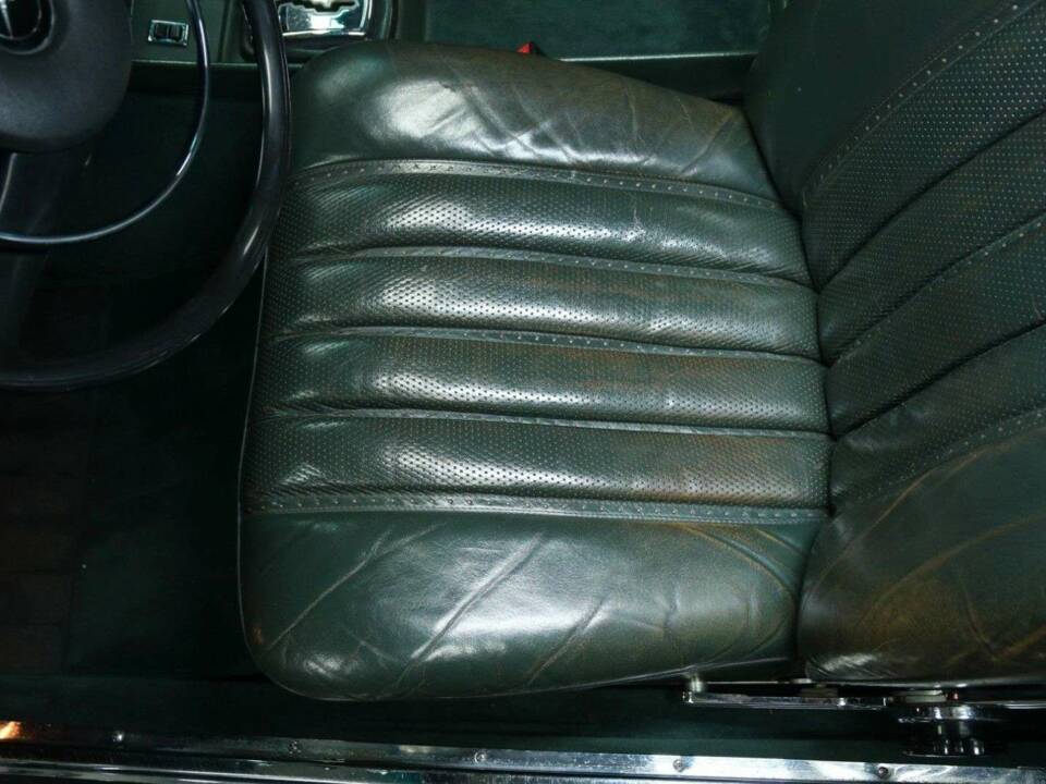Image 12/30 of Mercedes-Benz 280 SE (1970)