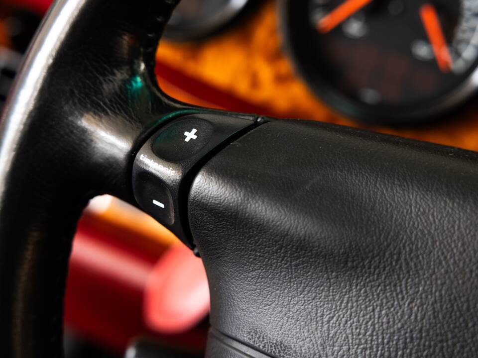 Immagine 6/32 di Porsche 911 Carrera (1994)