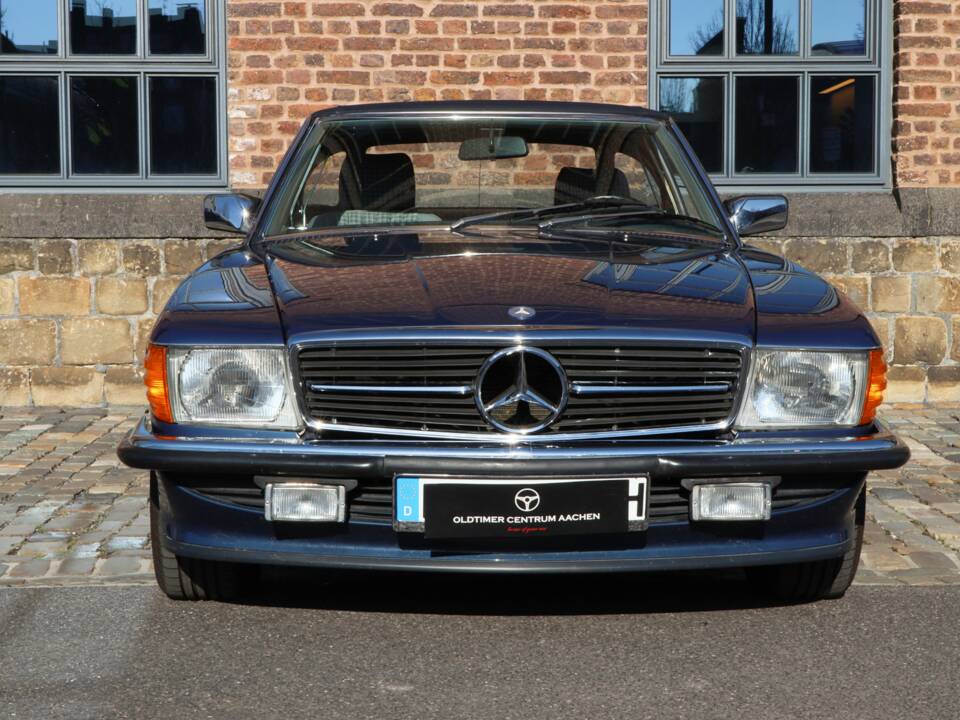 Image 16/43 of Mercedes-Benz 300 SL (1989)