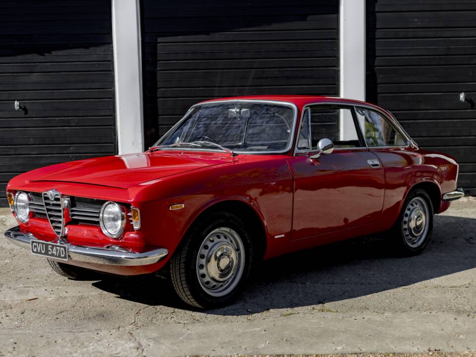 Image 10/50 of Alfa Romeo Giulia 1600 Sprint GT Veloce (1966)