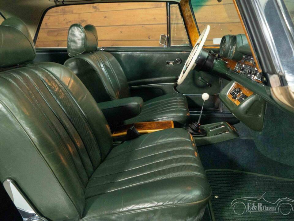 Image 8/19 of Mercedes-Benz 280 SE 3,5 (1970)