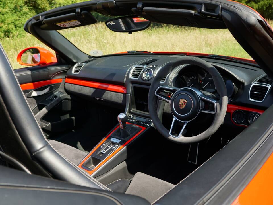 Image 4/24 of Porsche 718 Boxster Spyder (2015)