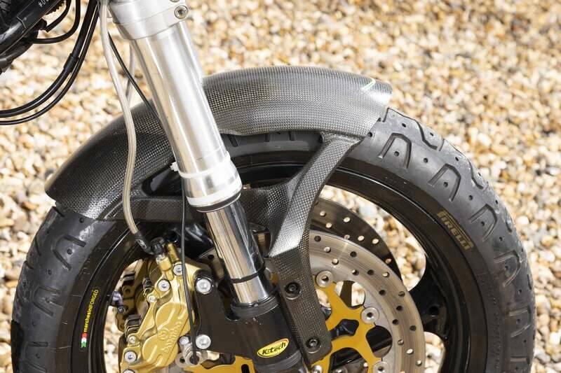 Image 25/36 of Ducati DUMMY (1995)