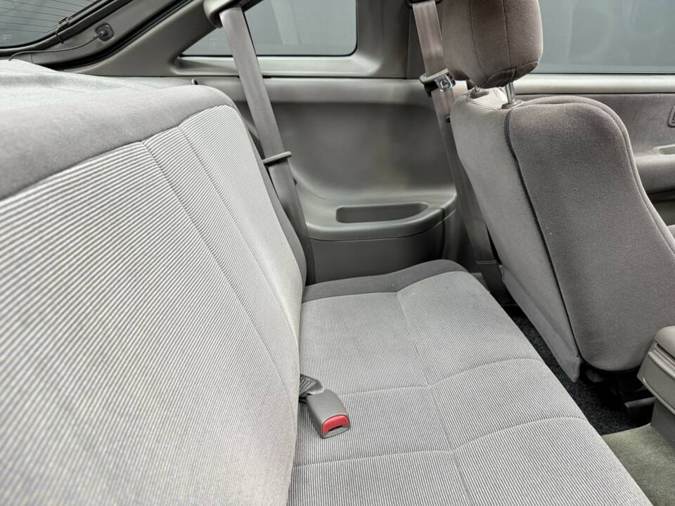 Image 29/50 of Nissan 100 NX (1994)