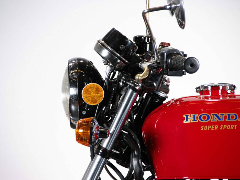Imagen 20/50 de Honda CB 400 Four (1975)