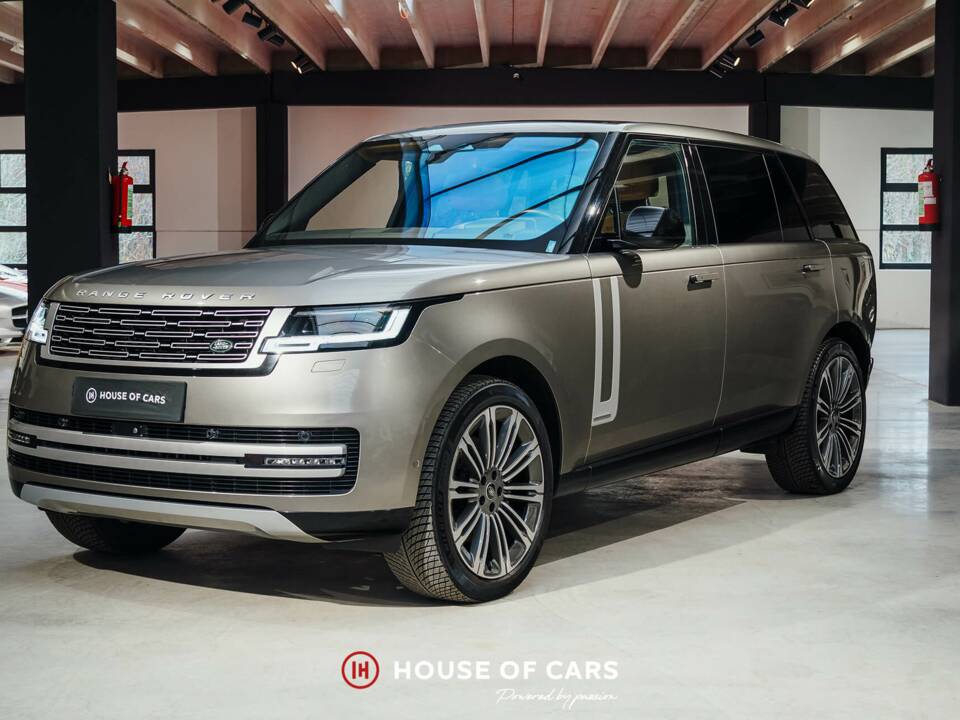 Image 2/25 of Land Rover Range Rover D350 (2022)