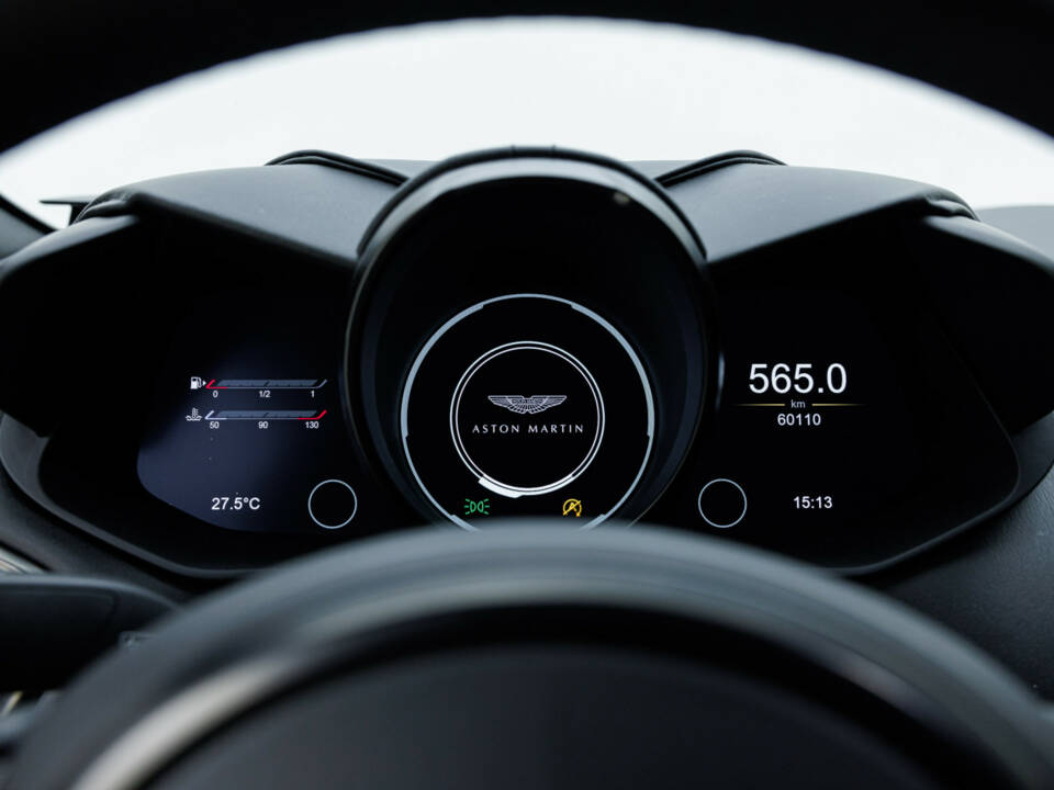 Image 17/39 of Aston Martin DBS Superleggera (2019)