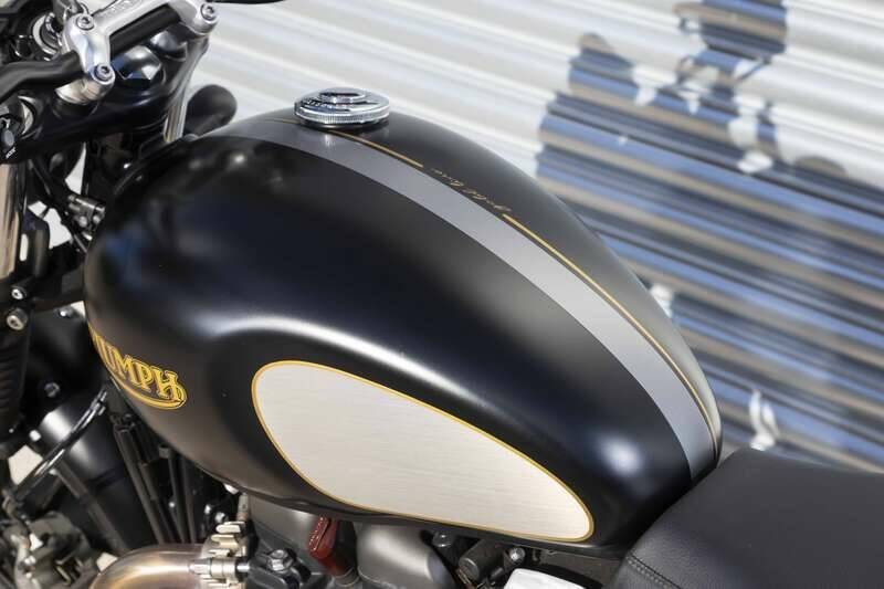 Immagine 31/42 di Triumph Street Twin Bonneville (2021)