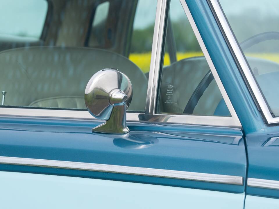 Image 34/50 of Rolls-Royce Silver Shadow I (1976)