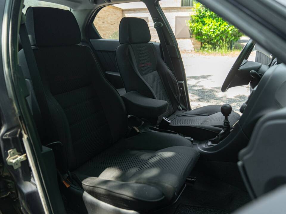 Imagen 22/50 de Alfa Romeo 156 2.5 V6 (2000)