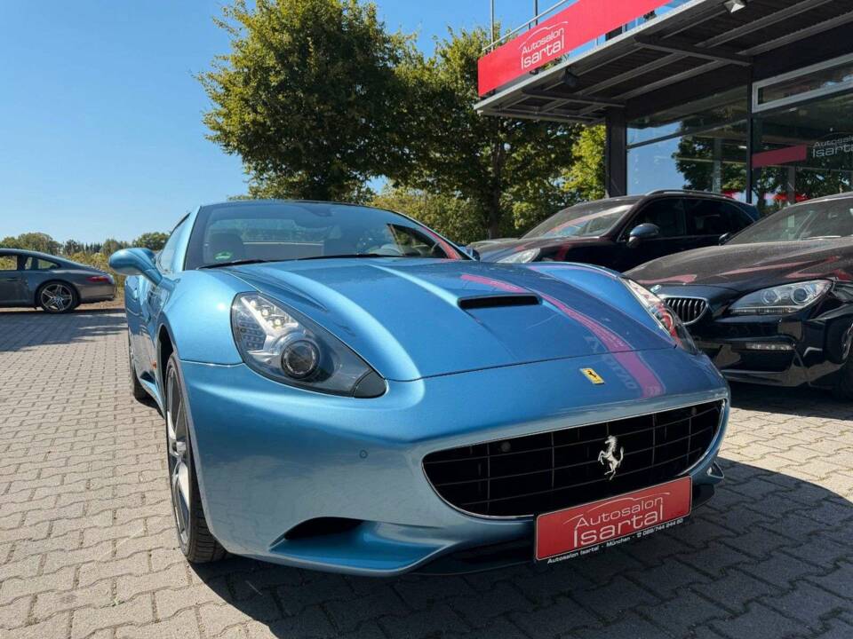 Immagine 39/42 di Ferrari California (2011)