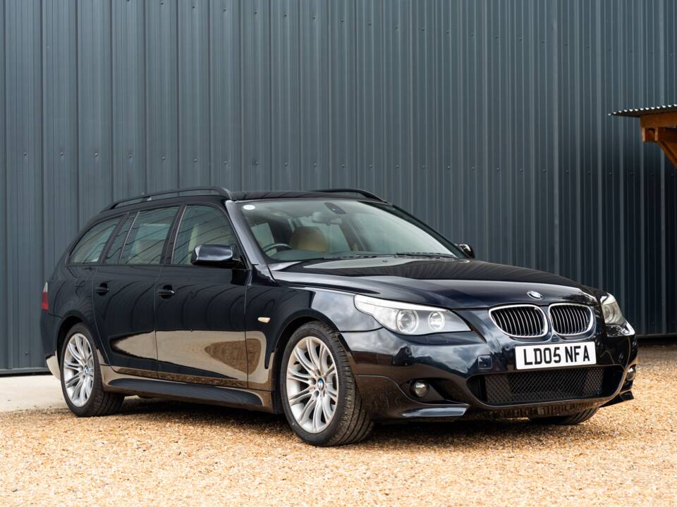 Imagen 1/65 de BMW 545i Touring (2005)
