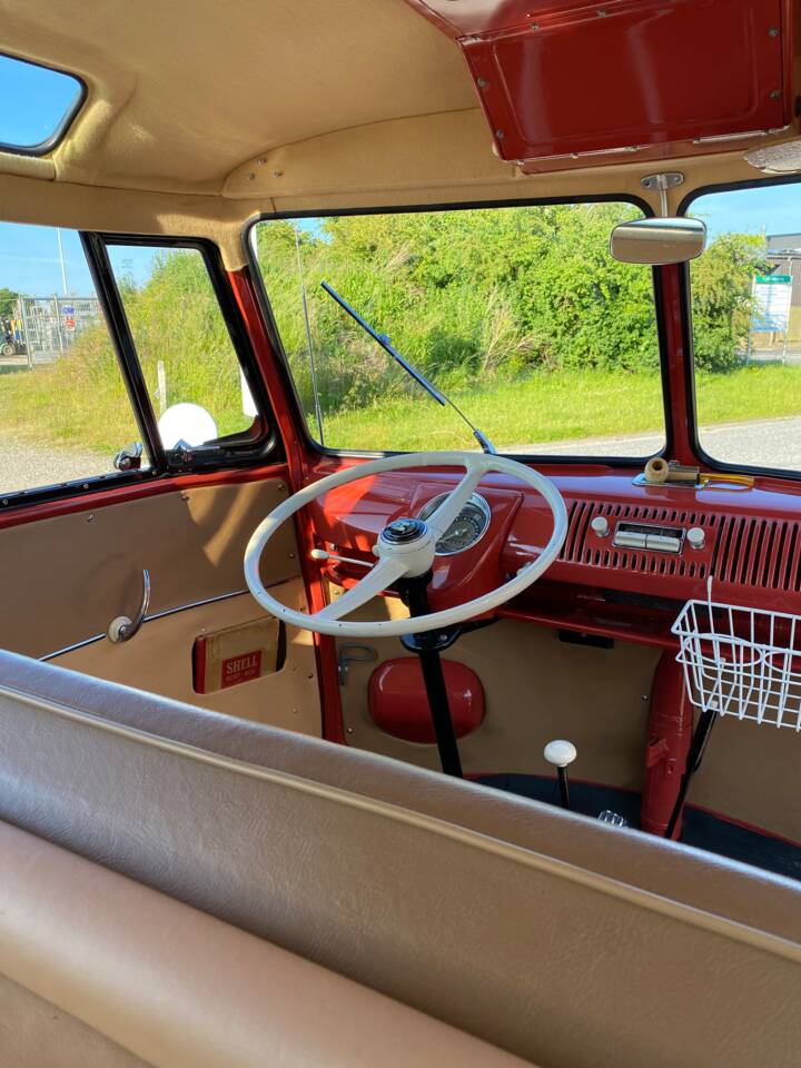 Immagine 43/61 di Volkswagen T1 Samba 1.2 (1958)